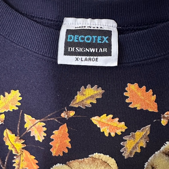 Vintage Bear Fall Leaves Sweatshirt - X Large 

Good condition- minor spots - Picture 3 of 3